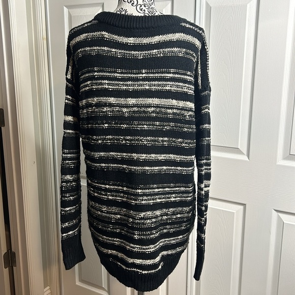 Calvin Klein Black White Long Sleeve Sweater L - Picture 3 of 5